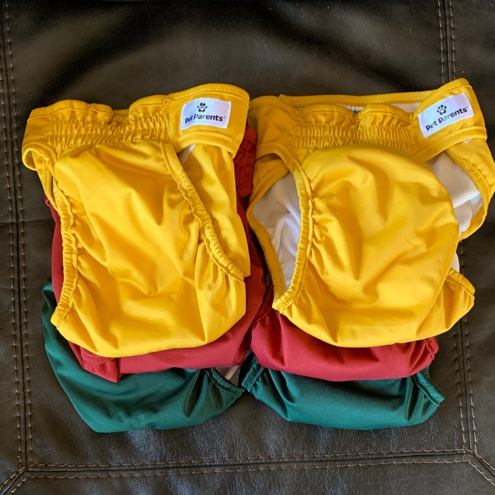 Reusable Dog Diapers- Large- fits 19-27” waist. Pet Parents brand.